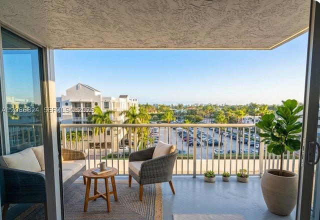 2655 Collins Ave 602, Miami Beach, FL 33140