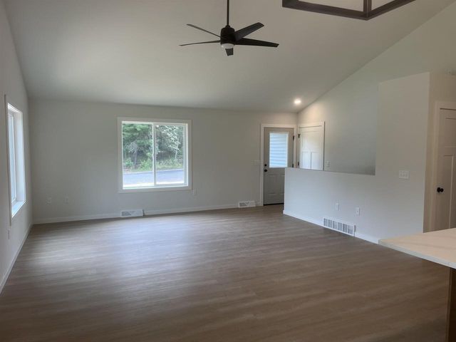 567 Ridge Street, Reedsburg, WI 53959