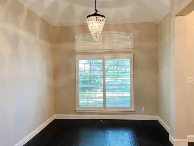 5908 Sandhill Circle, The Colony, TX 75056