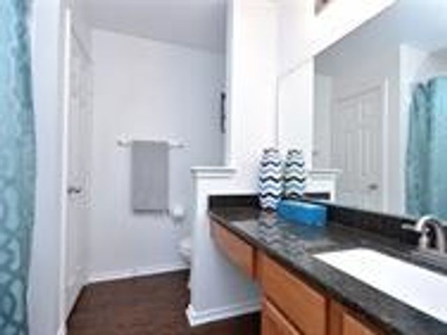 202 Tolcarne DR, Hutto, TX 78634