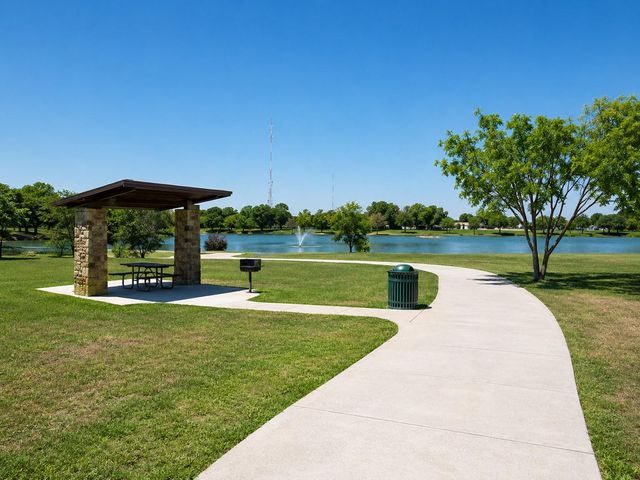 202 Tolcarne DR, Hutto, TX 78634