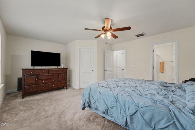 324 E Porthaven Way, Clayton, NC 27527