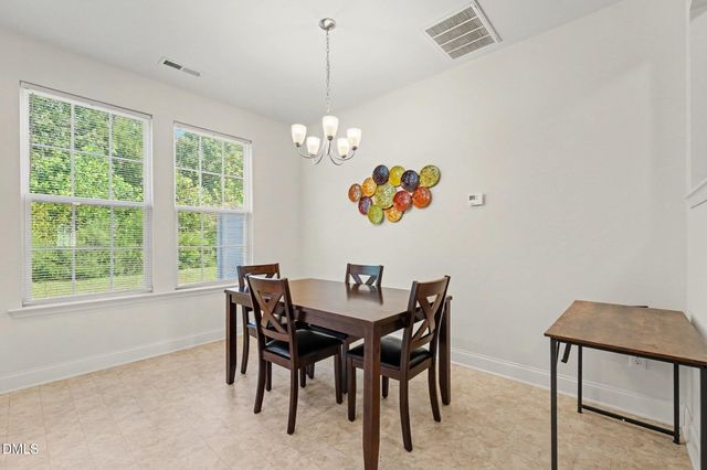 324 E Porthaven Way, Clayton, NC 27527