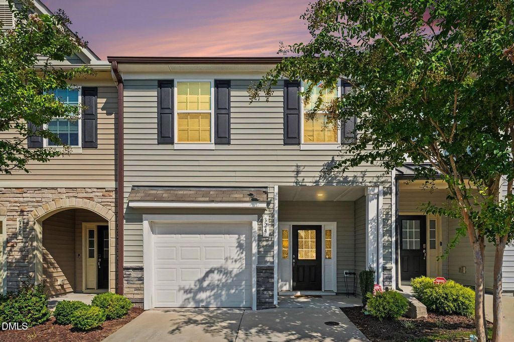 324 E Porthaven Way, Clayton, NC 27527
