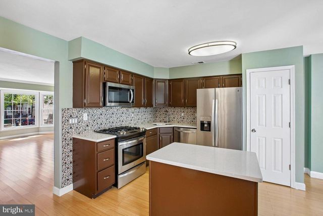 13829 WAKLEY CT, Centreville, VA 20121