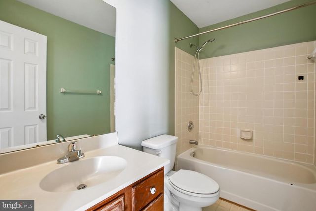 13829 WAKLEY CT, Centreville, VA 20121