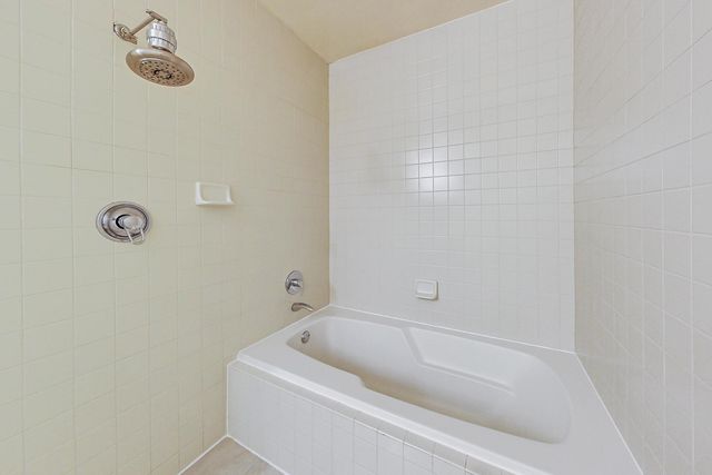 130 S Canal Street 218, Chicago, IL 60606