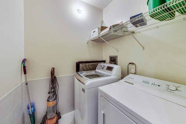 130 S Canal Street 218, Chicago, IL 60606