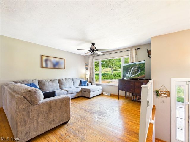 626 Valley Mills Road, Parkersburg, WV 26104