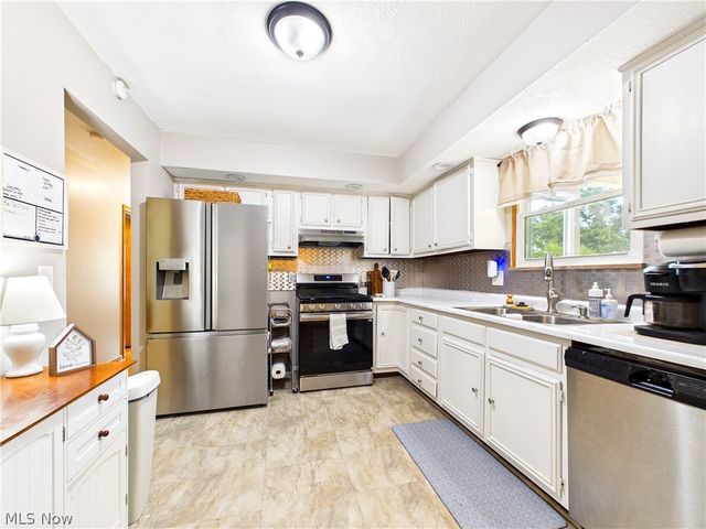 626 Valley Mills Road, Parkersburg, WV 26104