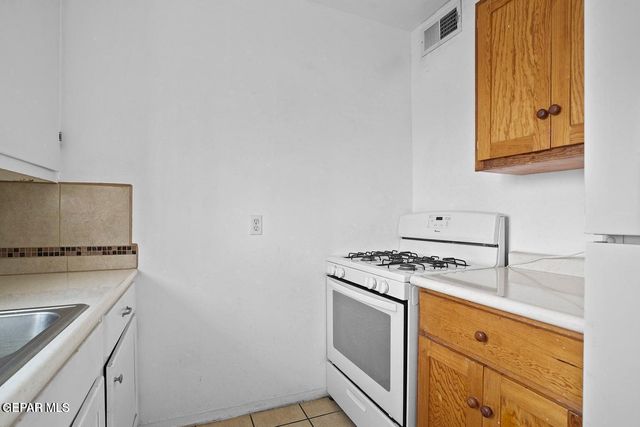 2821 Fort Boulevard 3, El Paso, TX 79930