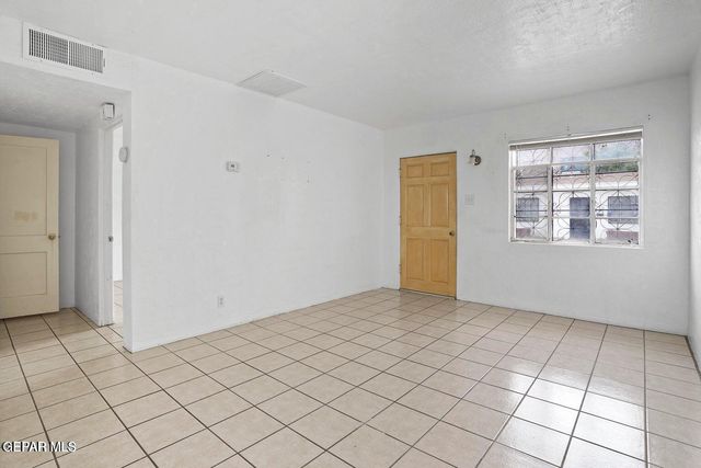 2821 Fort Boulevard 3, El Paso, TX 79930
