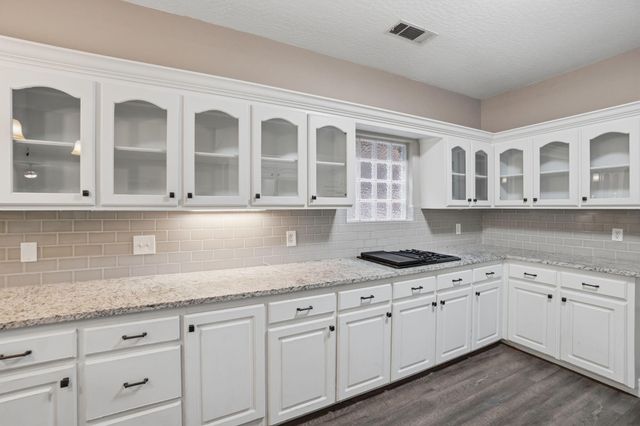 983 Bonhomie, Hattiesburg, MS 39401