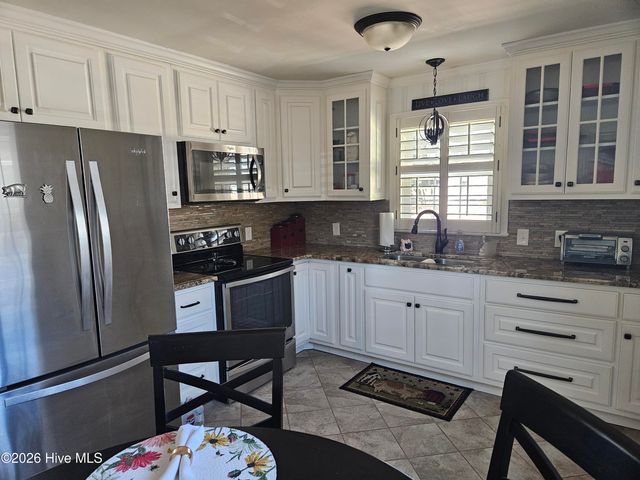 417 E Powell Street, Clinton, NC 28328