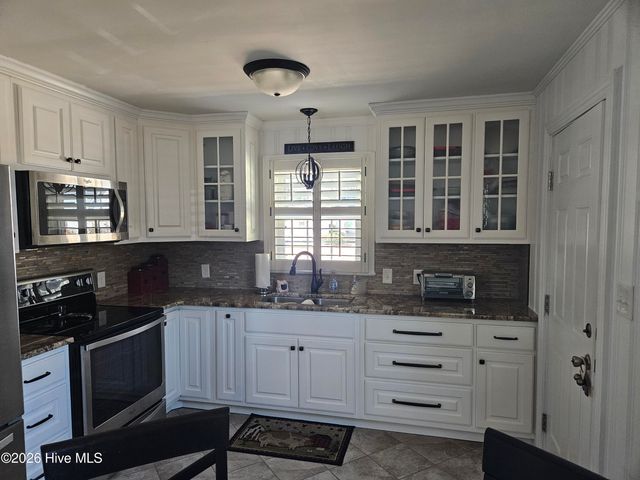 417 E Powell Street, Clinton, NC 28328