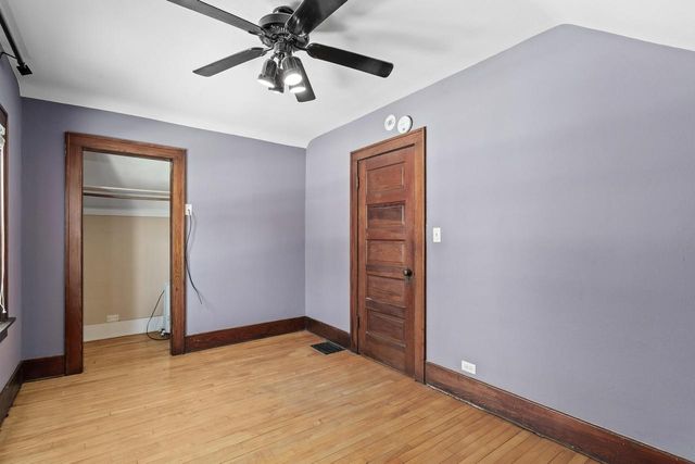 207 N Prairie AVENUE, Waukesha, WI 53186