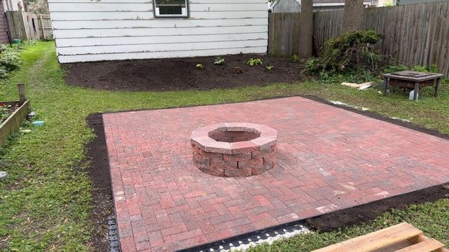 207 N Prairie AVENUE, Waukesha, WI 53186