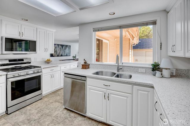 1925 SW 167th Street, Burien, WA 98166