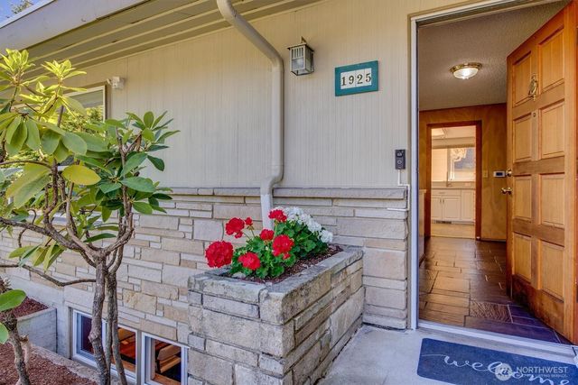 1925 SW 167th Street, Burien, WA 98166