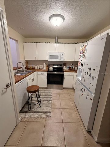 2206 CYPRESS KNEE LOOP, Kissimmee, FL 34743