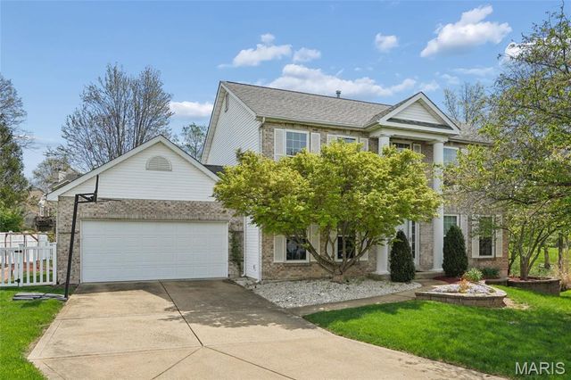 1112 Sandistan Court, Unincorporated, MO 63146