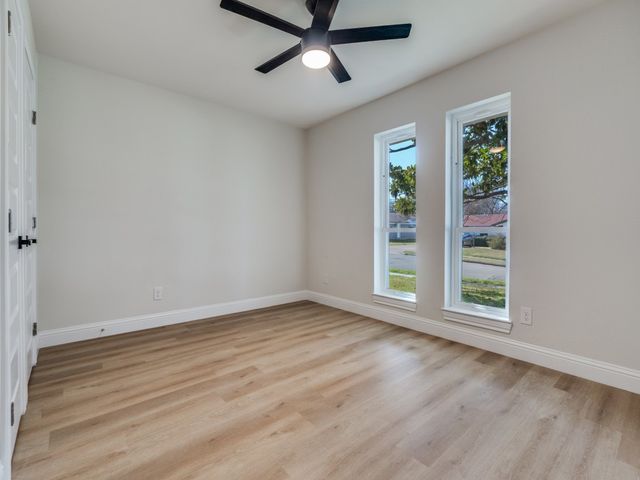 9008 Flicker Lane, Dallas, TX 75238