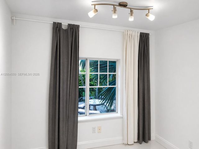 750 Pennsylvania Ave 1, Miami Beach, FL 33139