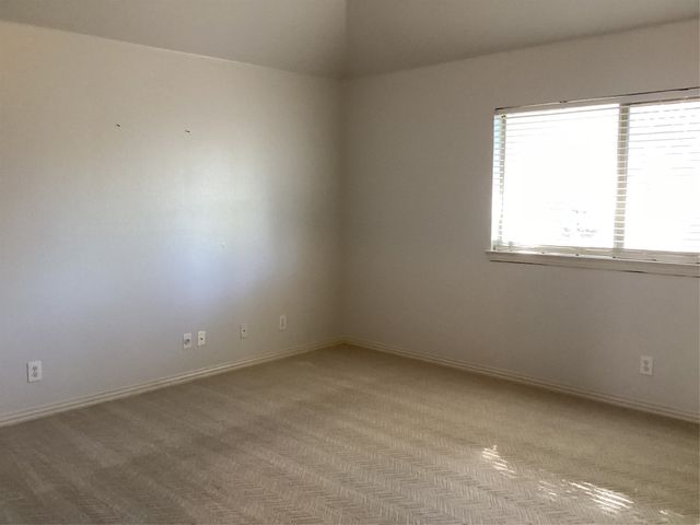 917 Excalibur Drive, Highland Village, TX 75077