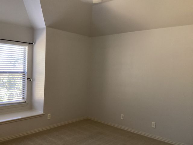 917 Excalibur Drive, Highland Village, TX 75077