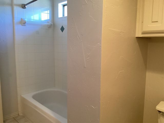 917 Excalibur Drive, Highland Village, TX 75077