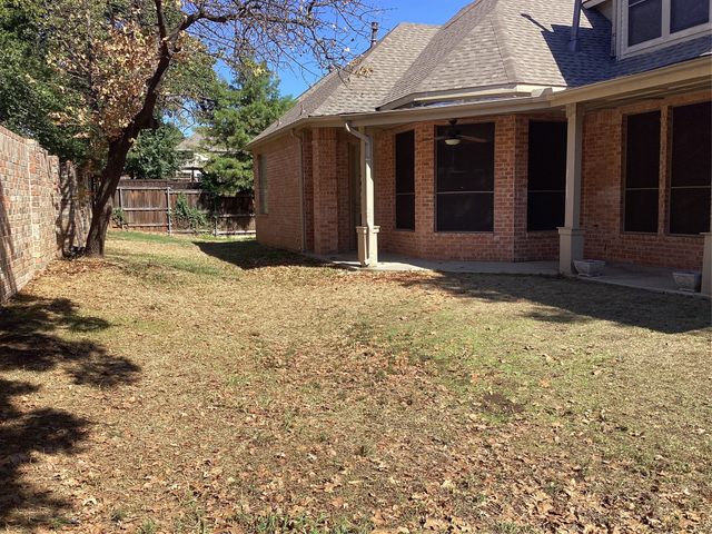 917 Excalibur Drive, Highland Village, TX 75077