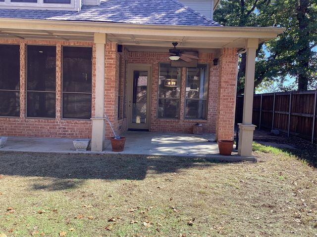 917 Excalibur Drive, Highland Village, TX 75077