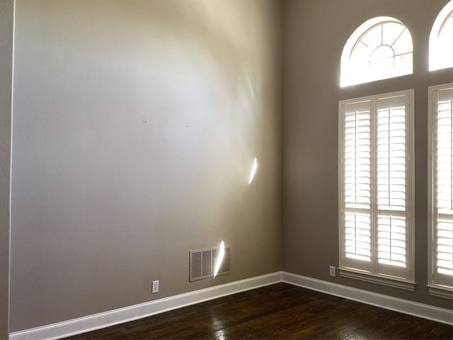 917 Excalibur Drive, Highland Village, TX 75077