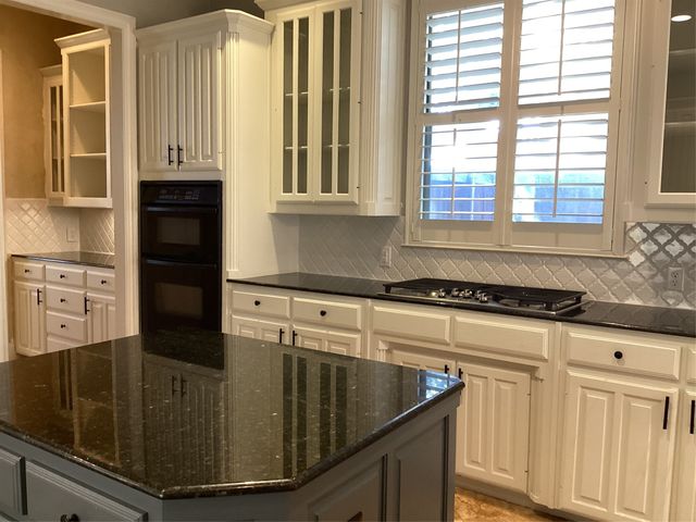 917 Excalibur Drive, Highland Village, TX 75077