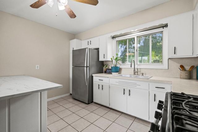 4370 Nicols Road, Eagan, MN 55122