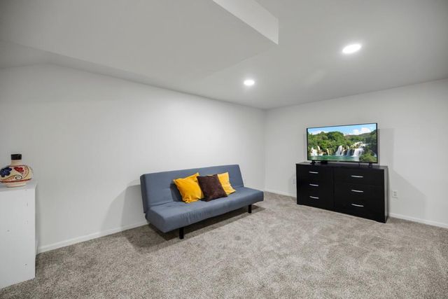 4370 Nicols Road, Eagan, MN 55122