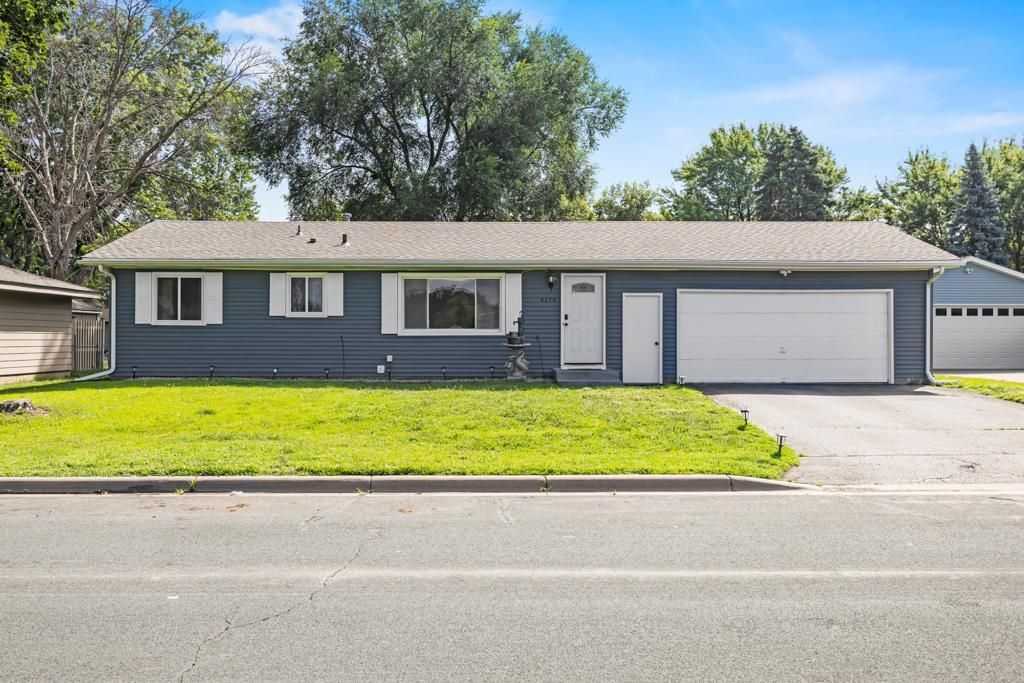 4370 Nicols Road, Eagan, MN 55122