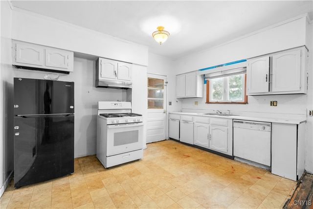 102 Mechanic Street, Lenox, NY 13032