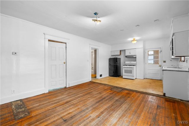 102 Mechanic Street, Lenox, NY 13032