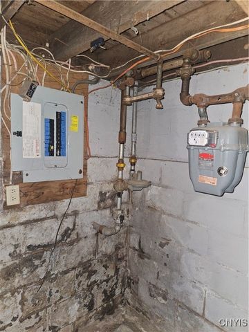 102 Mechanic Street, Lenox, NY 13032