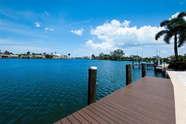 532 70TH STREET, Holmes Beach, FL 34217