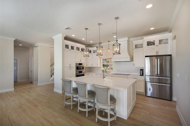 532 70TH STREET, Holmes Beach, FL 34217