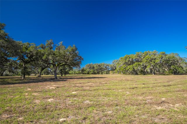 1293 Pintail, Rock Island, TX 78934