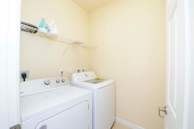 10355 Wellington Parc Drive, Wellington, FL 33449