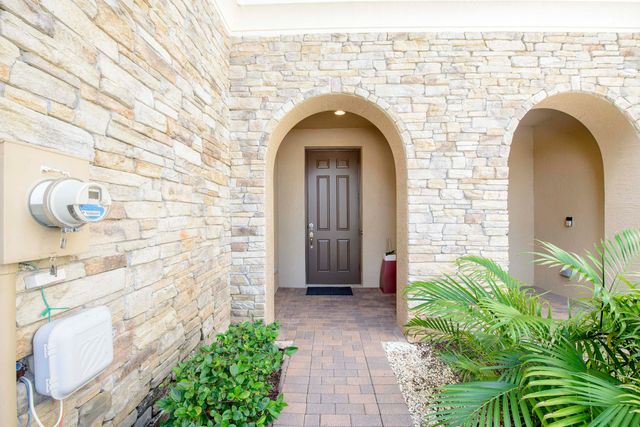 10355 Wellington Parc Drive, Wellington, FL 33449
