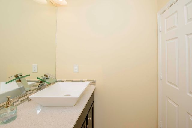 10355 Wellington Parc Drive, Wellington, FL 33449