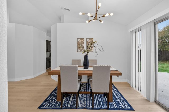 5546 Rightwood Way, Sacramento, CA 95823