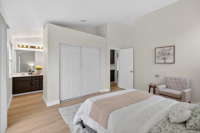 5546 Rightwood Way, Sacramento, CA 95823