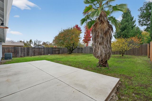 5546 Rightwood Way, Sacramento, CA 95823