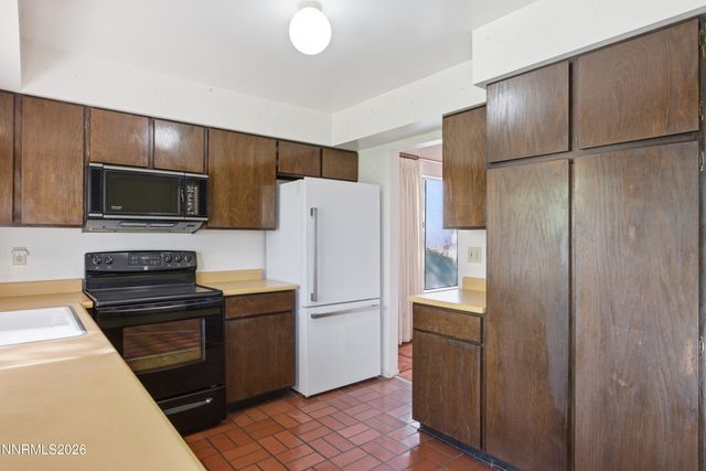 990 Ralph Court, Sparks, NV 89434